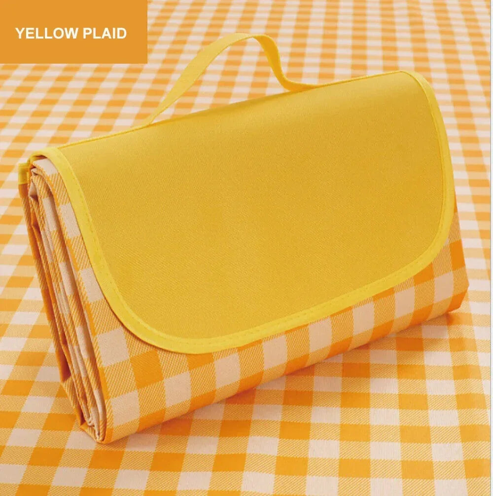 Large Waterproof Thickened Moisture-Proof Outdoor Camping Picnic Mat (Yellow)