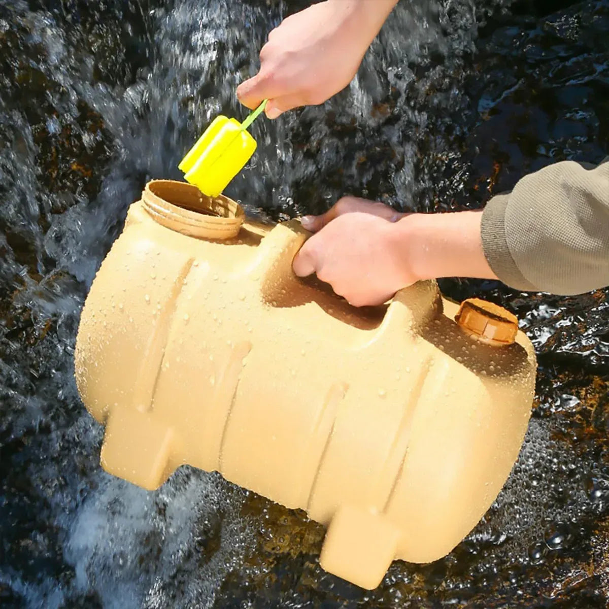20L Portable Camping Water Container with Faucet BPA-Free Food-Grade Pig Design