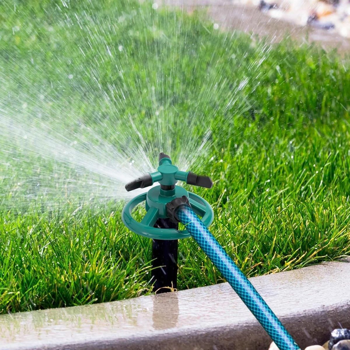 Small Disc Sprinkler 360 Degree Rotating Garden Sprayer Three Prong Spray Water - Blue