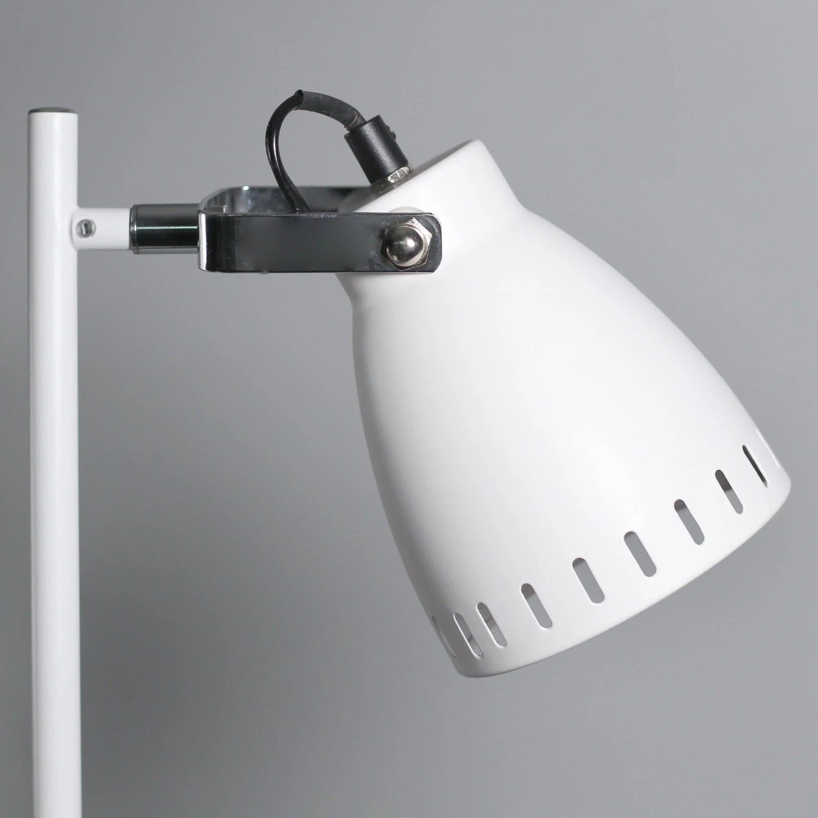 Audrey Floor Lamp – White Metal, Dual Adjustable Heads, Modern 158cm Light