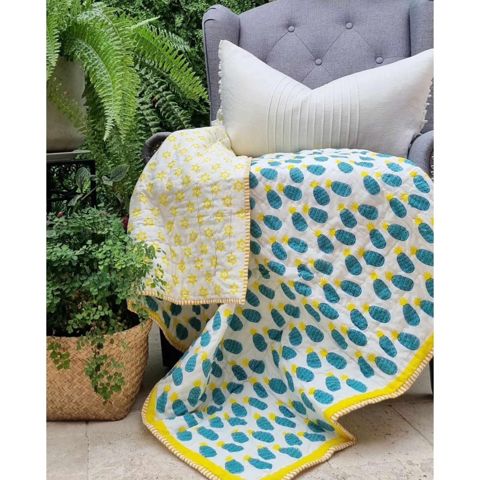 GOTS Certified Organic Cotton Reversible Baby Quilt (100x120cm) - Blue Pineapple