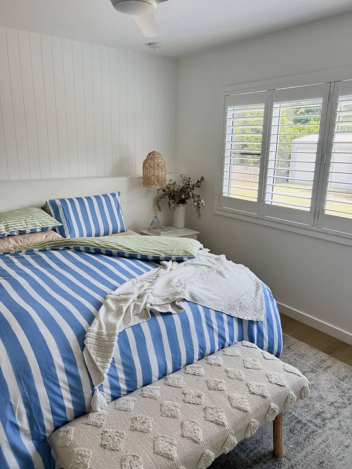 100% Cotton Duvet Quilt Cover Set w/ 2 Pillow Cases in Reversible Blue/Green/White Stripe - Queen