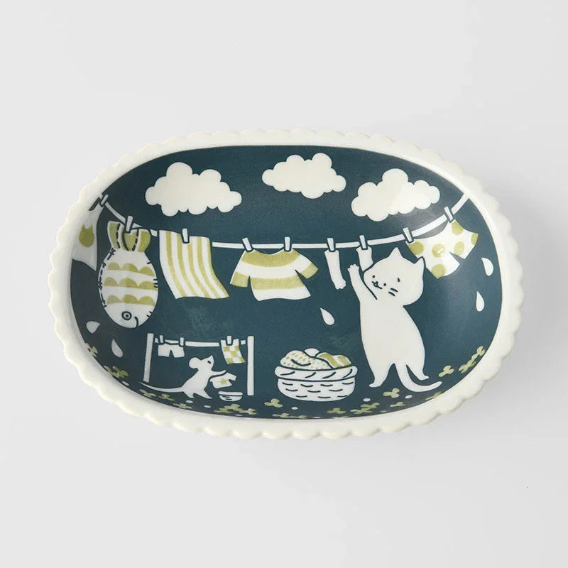 Bowl Oval 22.8cm Cat Clothes