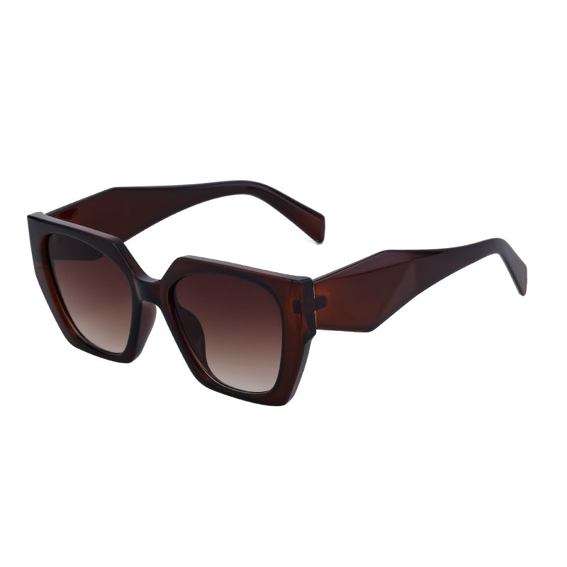 Bold Oversized Brown Frame Sunglasses | UV400 Designer Fashion Shades