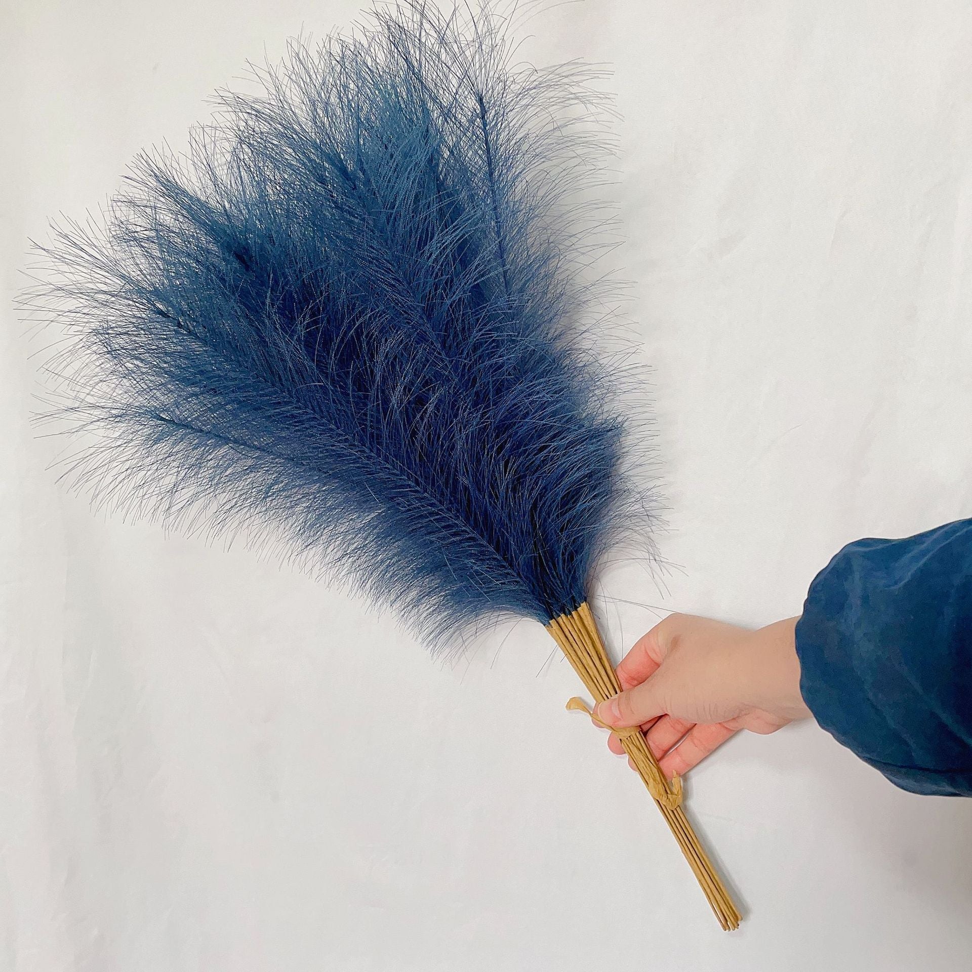 20 sticks Dark Blue Pampas Grass Bouquet-21.65" Fluffy Dried Pampas for Home Decor and Events