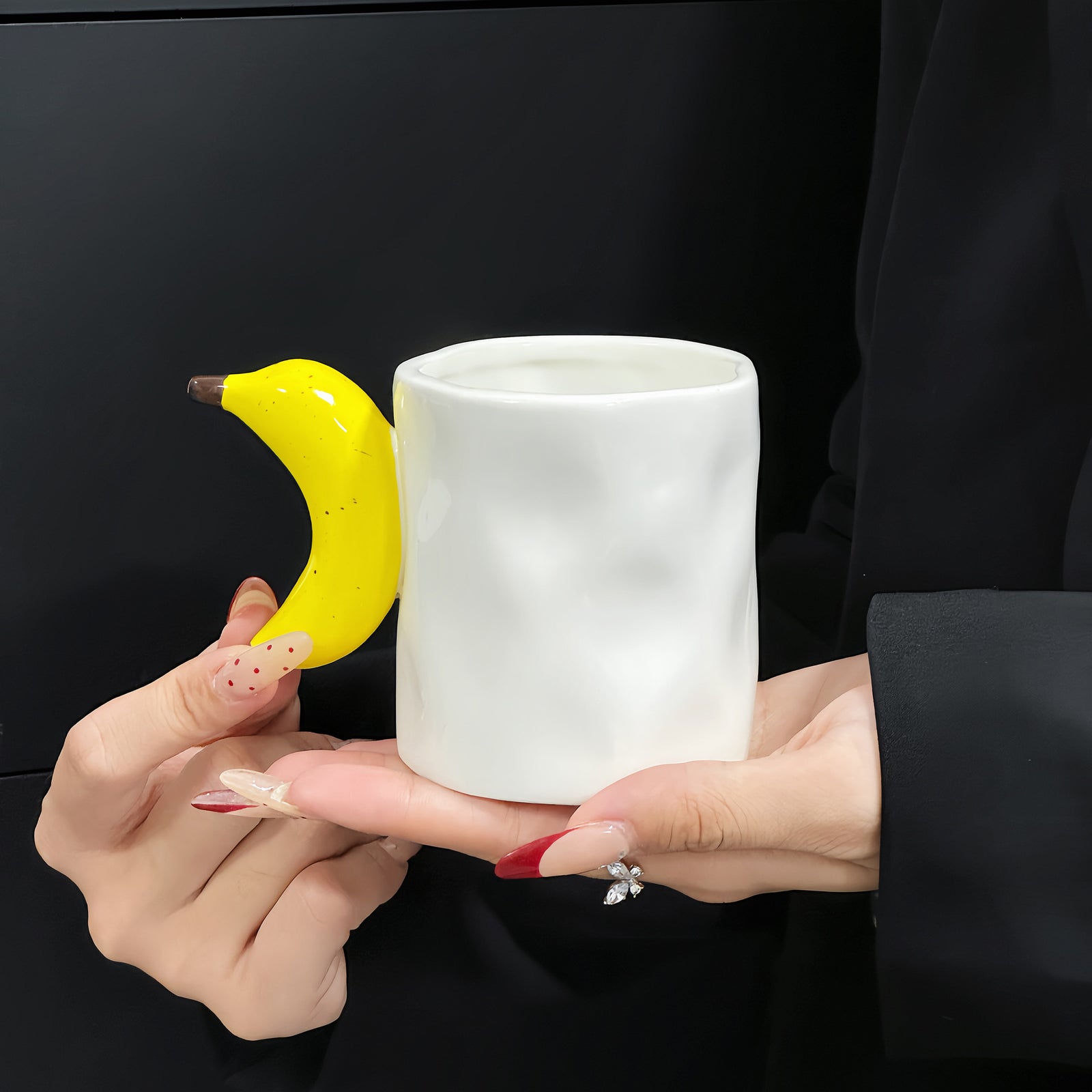 Banana Creative Fruit Ceramic Mug - Adorable Handle Design, 280ml Couple Cups, Perfect Gift for Birthdays or Valentine's Day