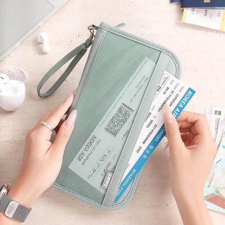 Green Portable RFID Blocking Travel Passport Holder with Large Capacity