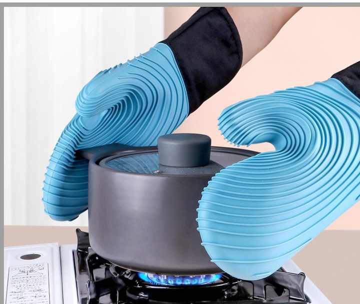 Black Spiral Pattern Silicone Oven Mitts - Heat Resistant and Non-Slip Design (1 Pair/2 PCS)