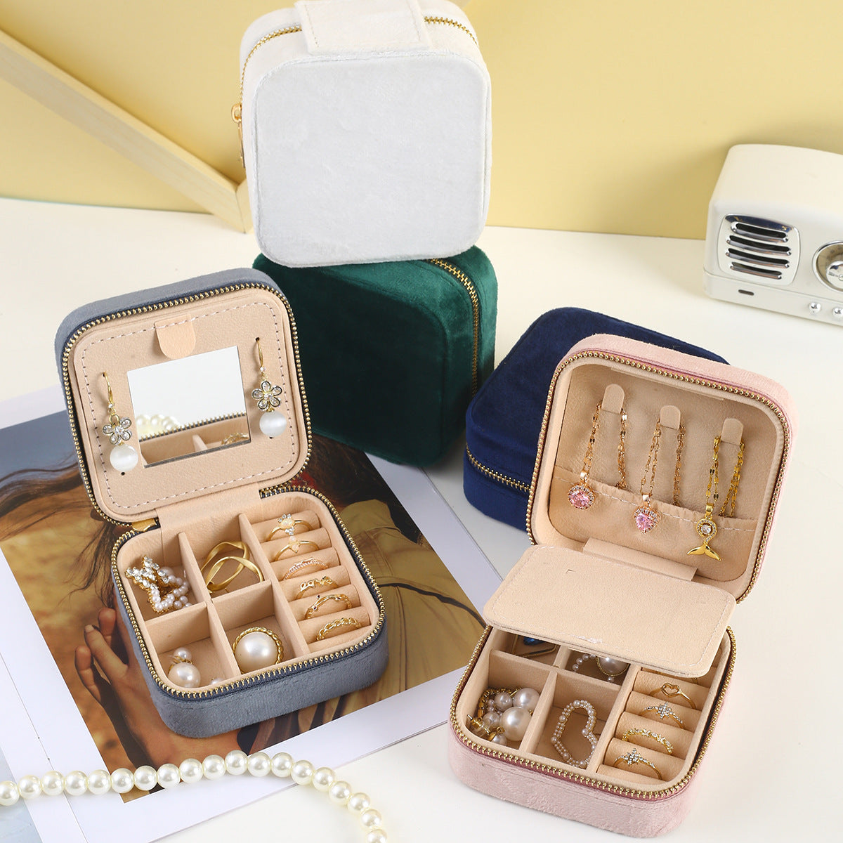 2PCS Green Portable Travel Jewelry Box with Mirror and Compartments