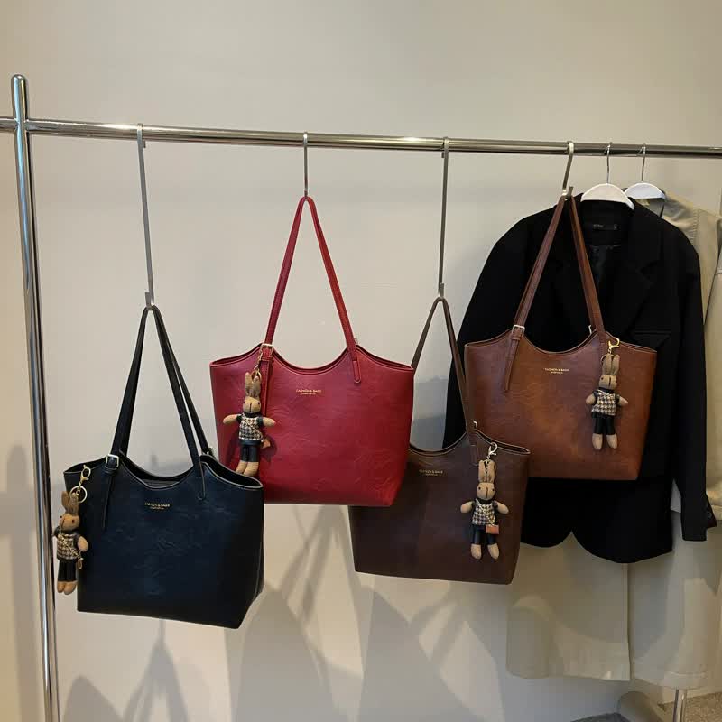 Red Elegant Black PU Leather Tote Bag with Cute Bear Keychain - Large Capacity Handbag for Women 38 x 26 x 13 cm