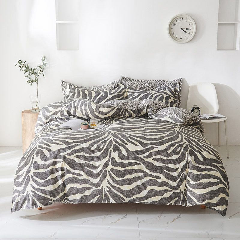 Leopard Duvet Cover - 3 Piece Bedding Set with Corner TiesQuilt cover 200cm x 230cm, pillowcase 51 x 92cm