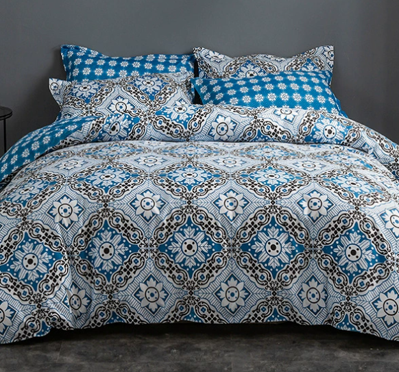 Blue Floral Duvet Cover - 3 Piece Bedding Set with Corner TiesQuilt cover 230cm x 265cm, pillowcase 51 x 92cm