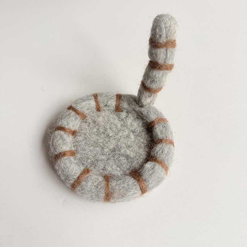 2 Pcs Grey Handmade Wool Felt Cat Coasters - Cute Tiger Design, Heat-Resistant Table Mats