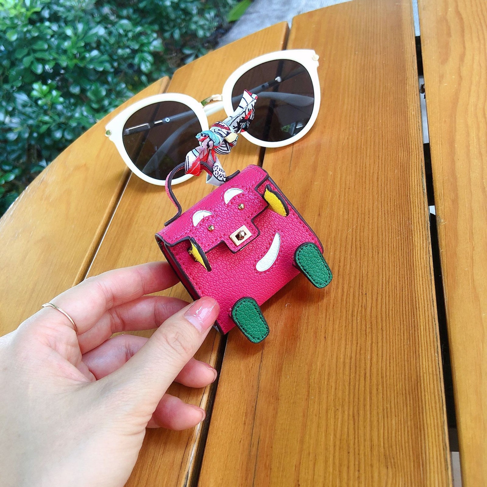 Rose Red Mini Bag Earphone Case - Stylish Keychain Pouch for Headphones