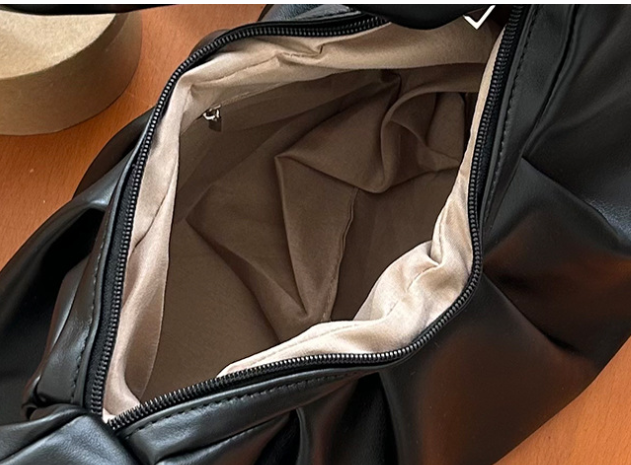 Coffee Pleated Handheld Underarm Bag - Stylish & Spacious Tote for Everyday Use