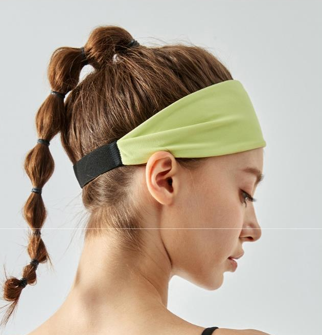 Green Premium Wide Yoga Headband - Breathable Nylon/Spandex Sweat-Wicking Hair Band for Women (49cm Circumference) - Athletic Non-Slip Fitness Headwrap
