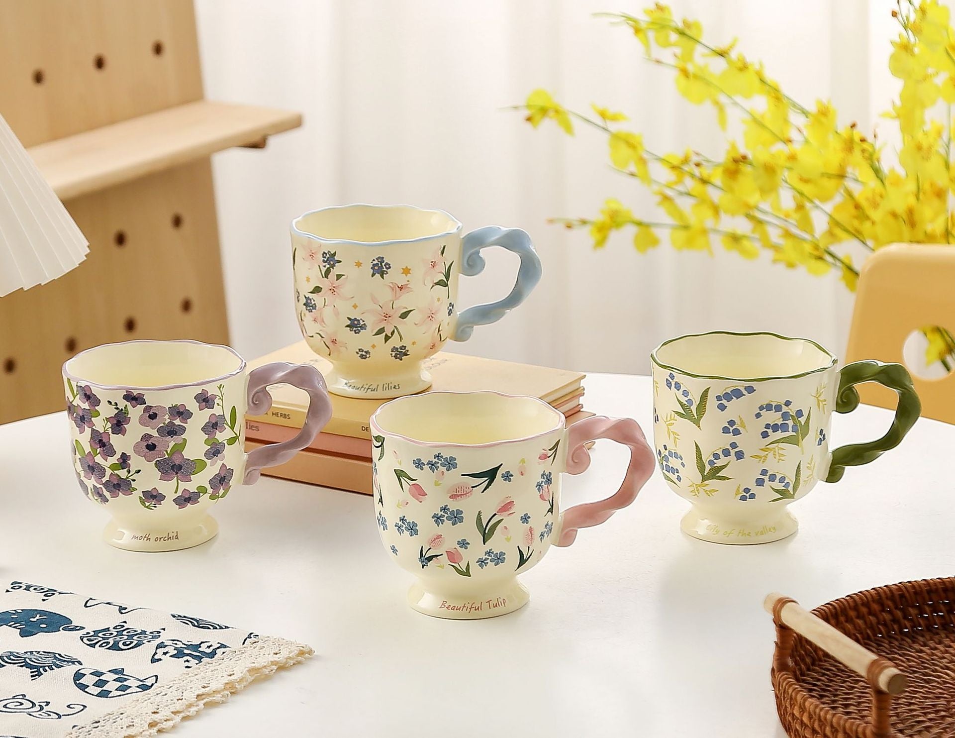 Elegant Ceramic Mug with Sculpted Handle,400ml Vintage Inspired Pedestal Design(Rose pink)
