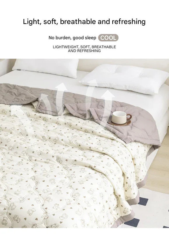 Lightweight Reversible Summer Quilt - Soft, Breathable & Machine Washable Comforter(150x200cm Plaid Bear)