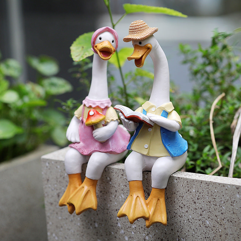 Garden Cartoon Reading Duck Couple Figurines - Outdoor Courtyard, Villa, Farm Landscape Decor Crafts