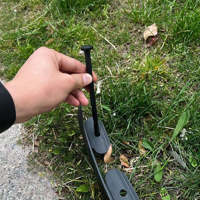Black L-Shape PE Landscape Edging Roll Kit (5CM Height x 10M Long) - Anti-Root Lawn & Garden Divider with 30 Ground Stakes