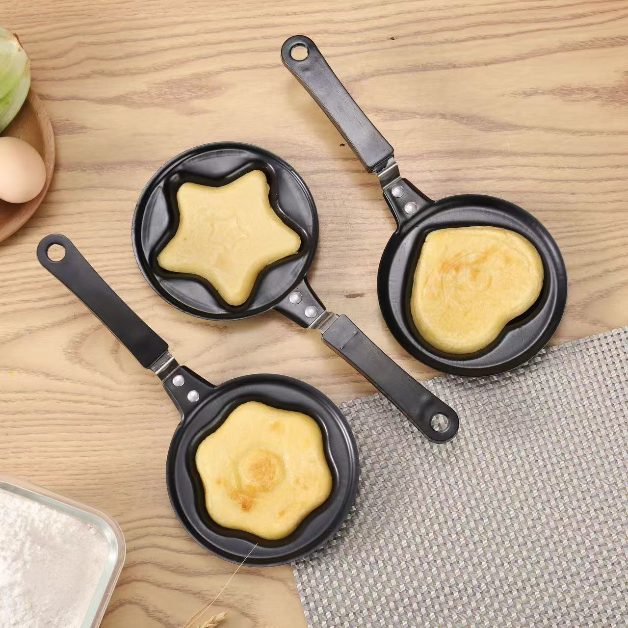3-PCS Mini Non-Stick Egg Frying Pan Cartoon Shaped Omelette Cooker Mould for Breakfast Pancakes and Creative Cooking(Five-pointed star + heart + plum blossom)