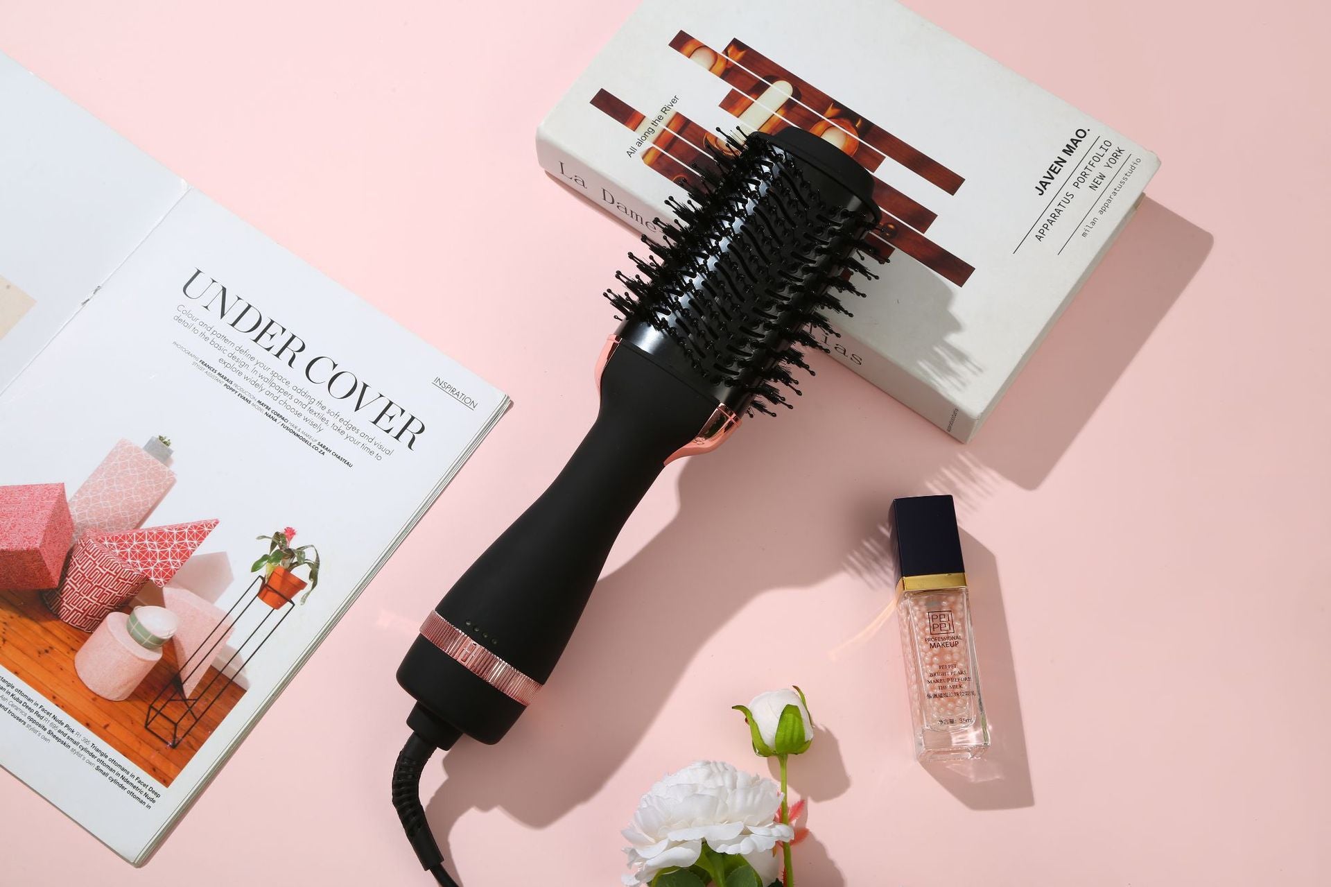 3-in-1 Hot Air Brush & Volumiser Hair Dryer Styler 1000W Ceramic Negative Ion Blowout Brush for Straightening and Curling Black AU Plug