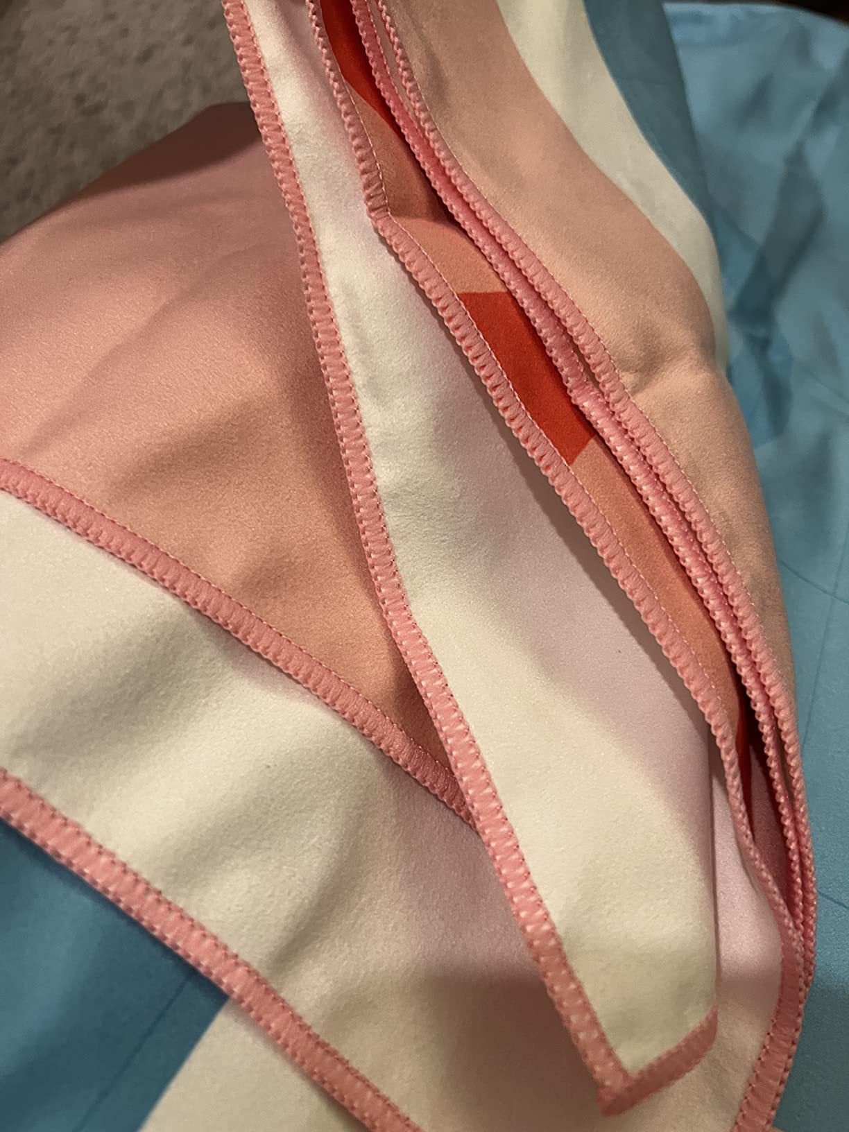 Sand Free Microfibre Beach Towel - Pink Flamingo 