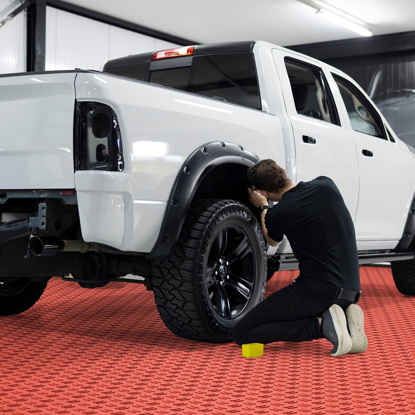 Garage Tiles Interlocking, 12 x 12 x 0.53 inch 25 Pack Garage Floor Covering Tiles, Non-Slip Double-Sided Texture Garage Flooring Tiles, for Garages, Basements, Repair Shops, Red