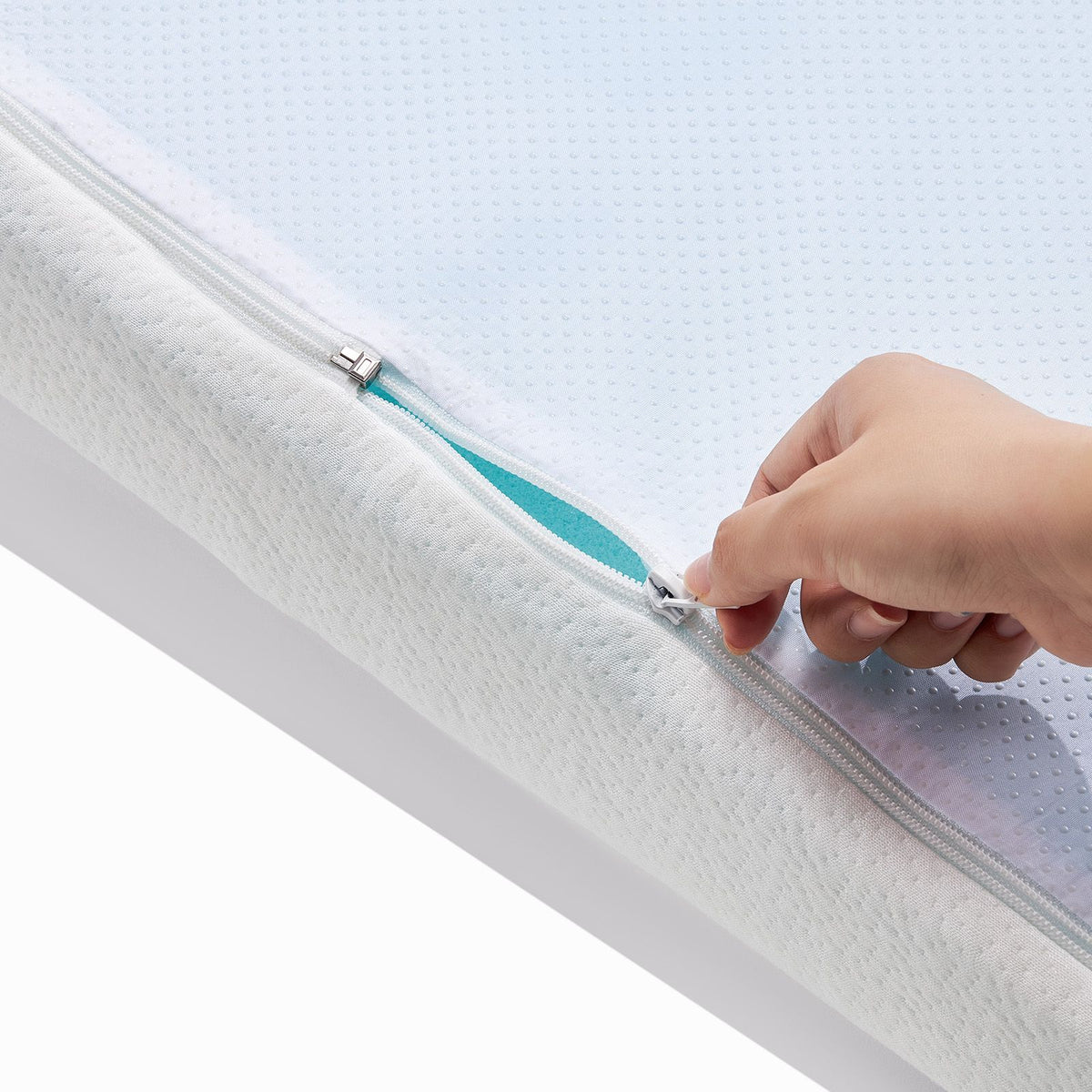 Queen Memory Foam Mattress Topper Detachable Washable 76.2mm Thick Pad
