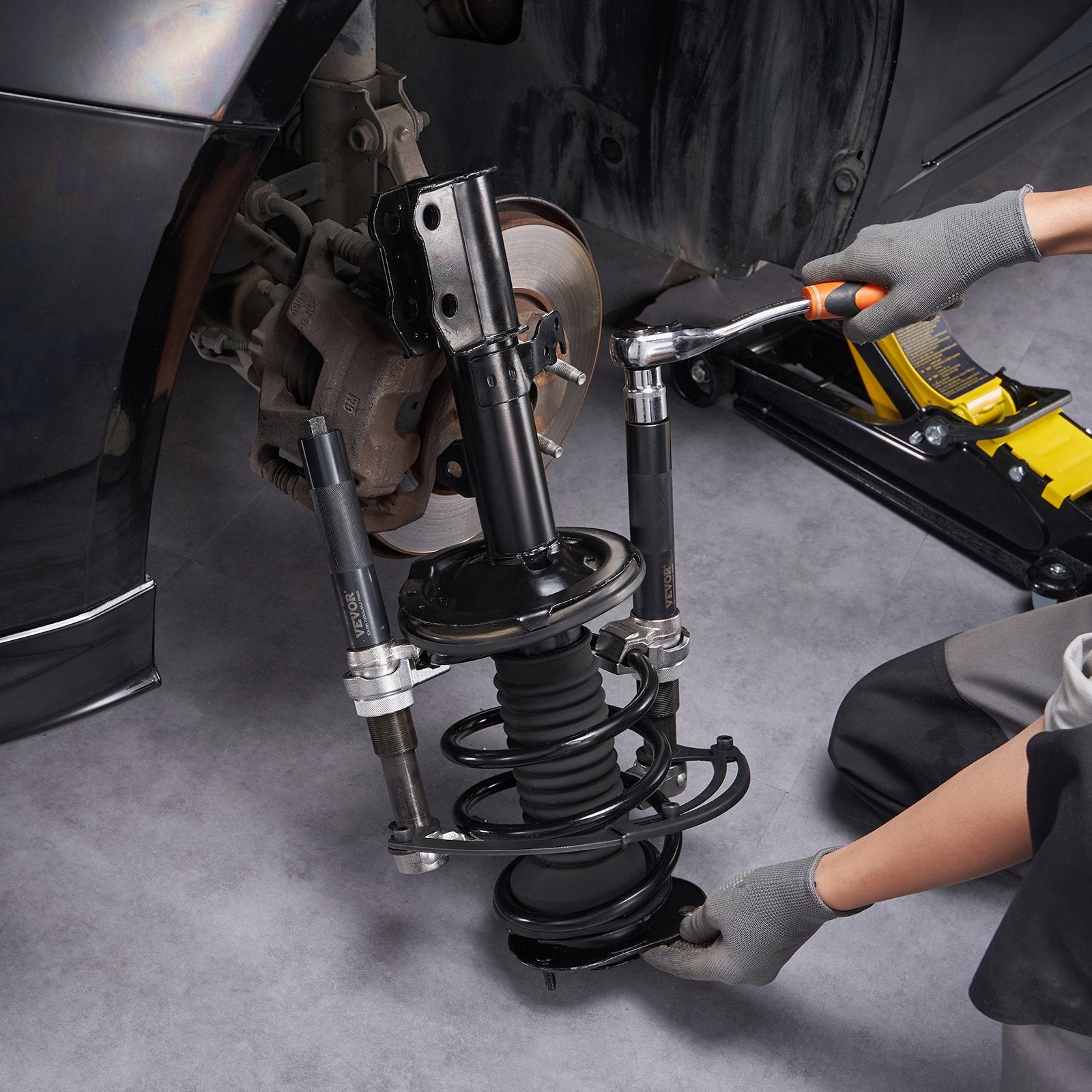 Coil Spring Compressor Tool, 2 pcs Heavy Duty Macpherson Strut Spring Compressor Set, 2646 lbs Strut Spring Compressor with Safety Bracket and Carrying Case, for Car Truck ATV UTV