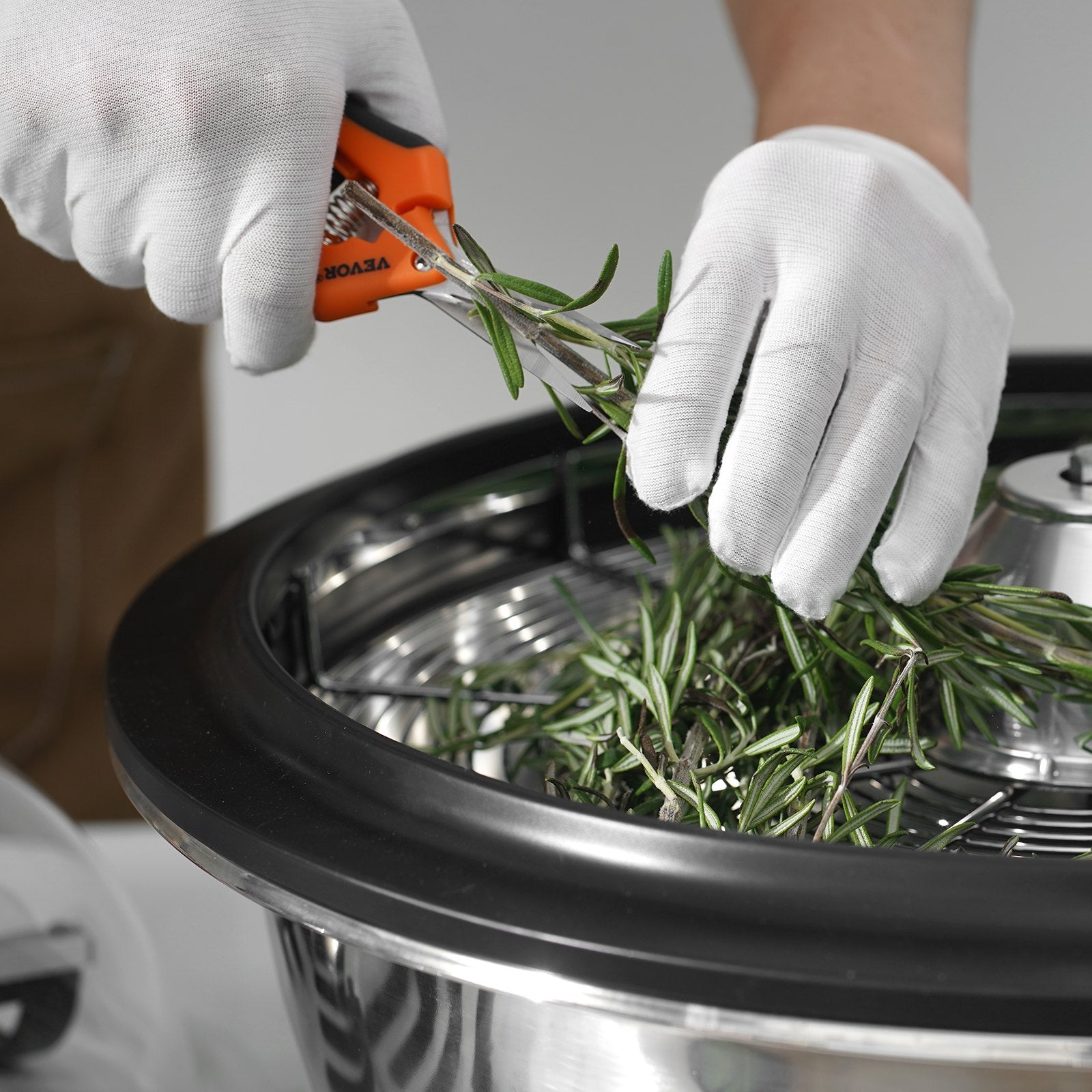 Leaf Bowl Trimmer, 24'' Trimmer Bowl, Manual Bud Trimmer with Stainless-Steel Blades for Twisted Spin Cut, Clear Visibility Dome and Hand Pruner Included, for Cutting Leaves, Buds, Flowers