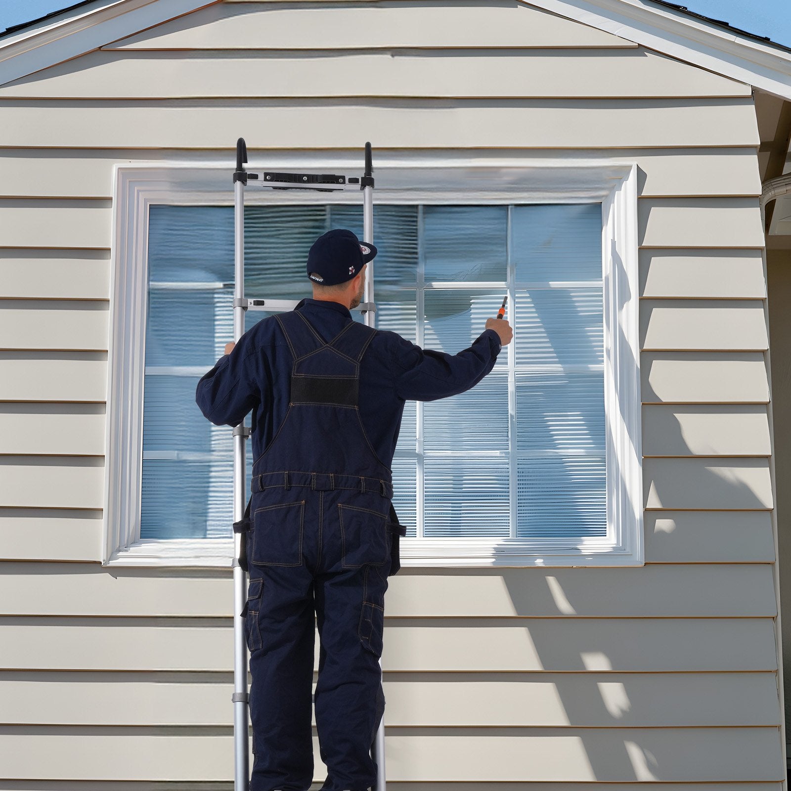 Telescoping Extension Ladder 16.5FT Multi-button Retraction 419 LBS