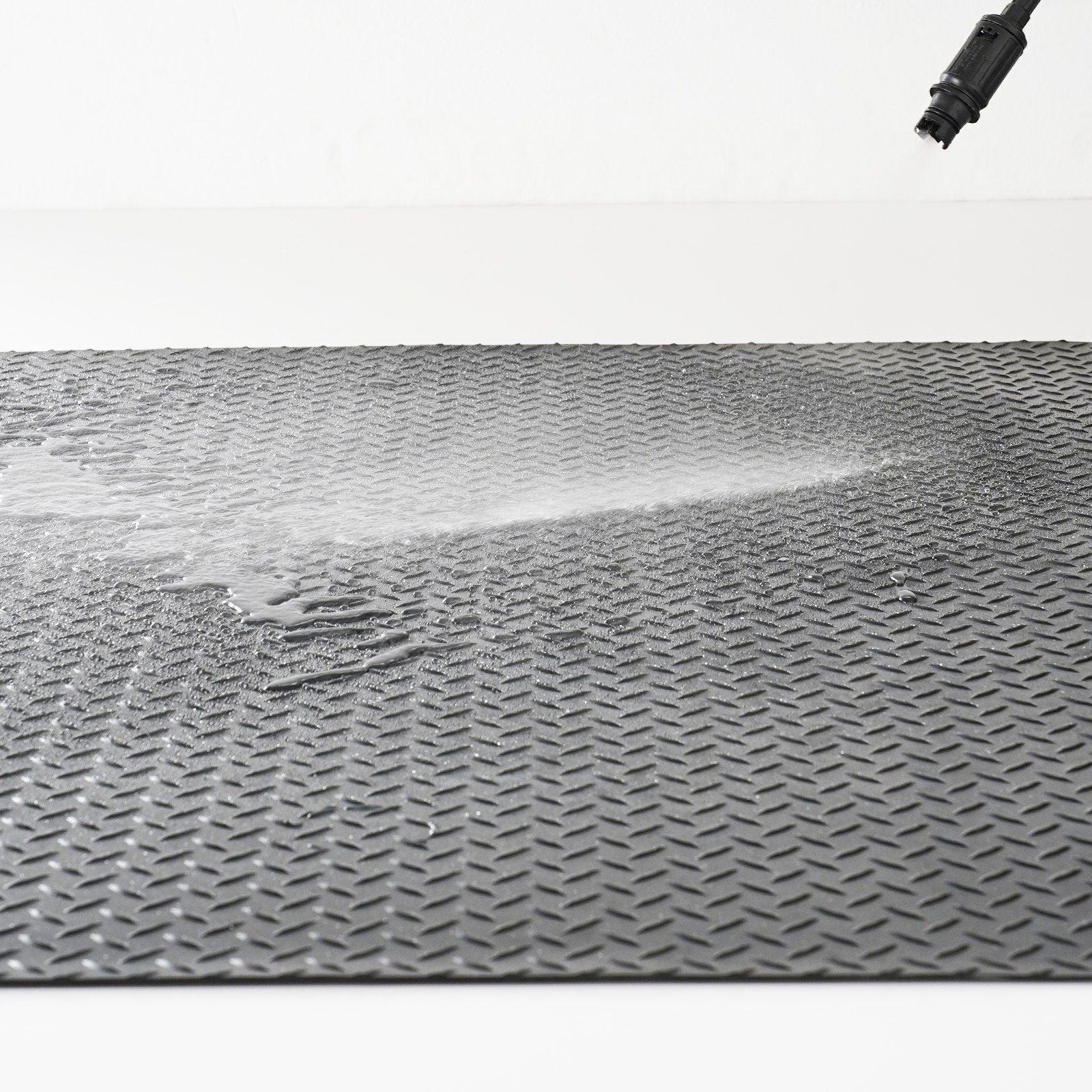 Diamond-Plate Rubber Flooring Roll, 3 mm x 4 ft x 6 ft Garage Floor Mat, SBR Rubber Garage Flooring Roll, Easy to Clean, Diamond Plate Rubber Mat for Under Cars, Garage Industry Gym, Black