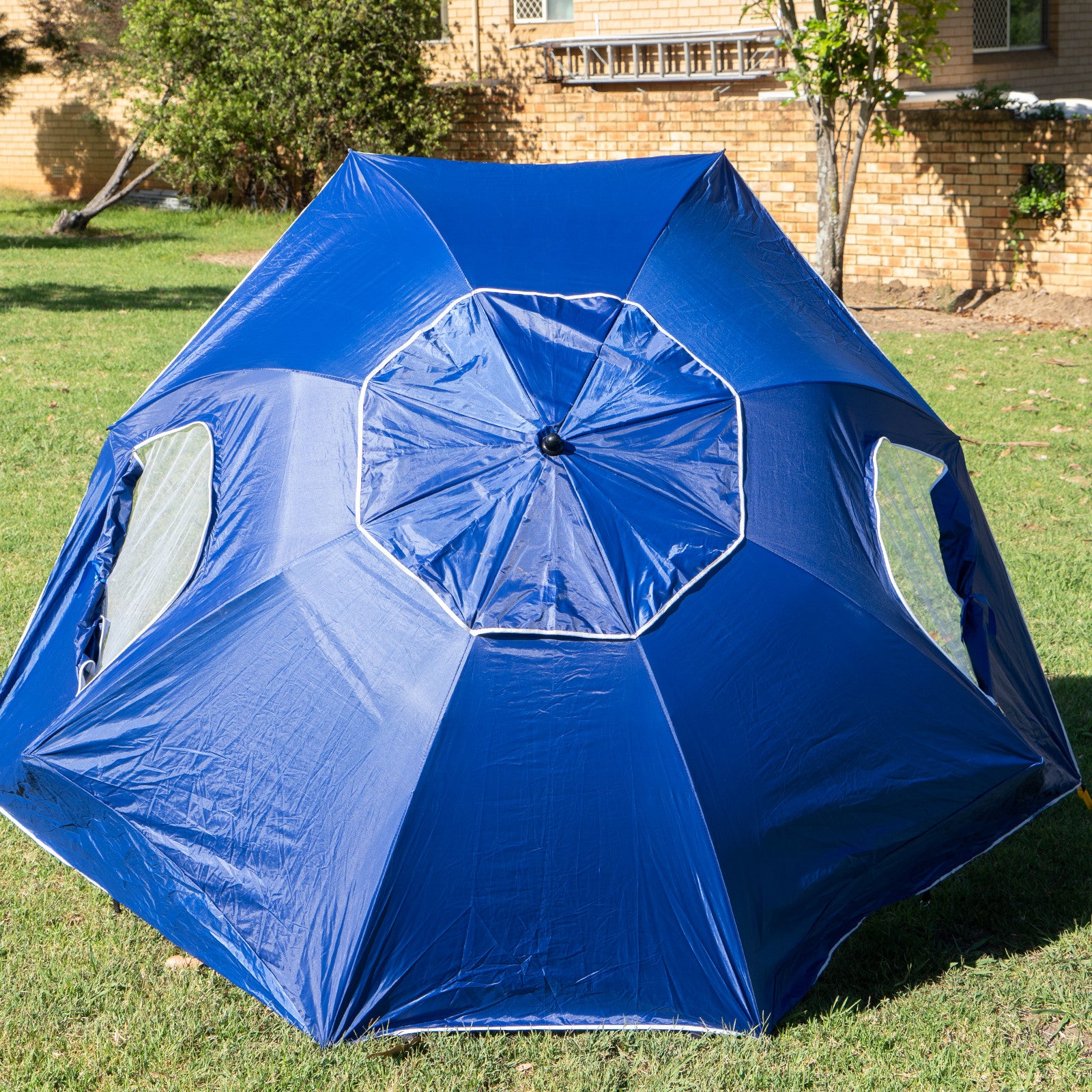 Beach Umbrella 2.4M Outdoor Garden Beach Portable Shade Shelter - Blue