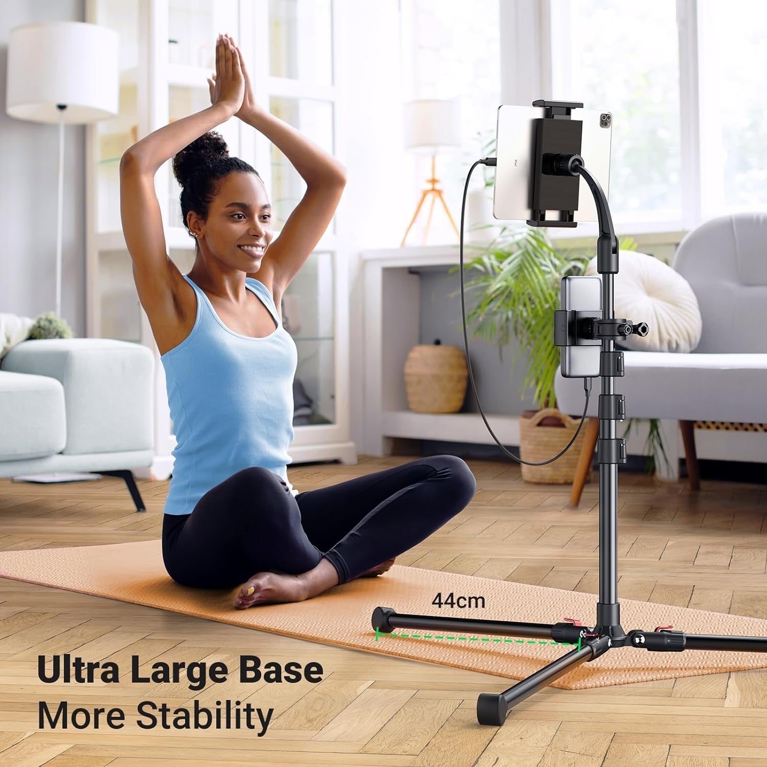 15647 2-in-1 Tablet Max 12.9 inch + Phone Max 7.2 inch Tripod Stand