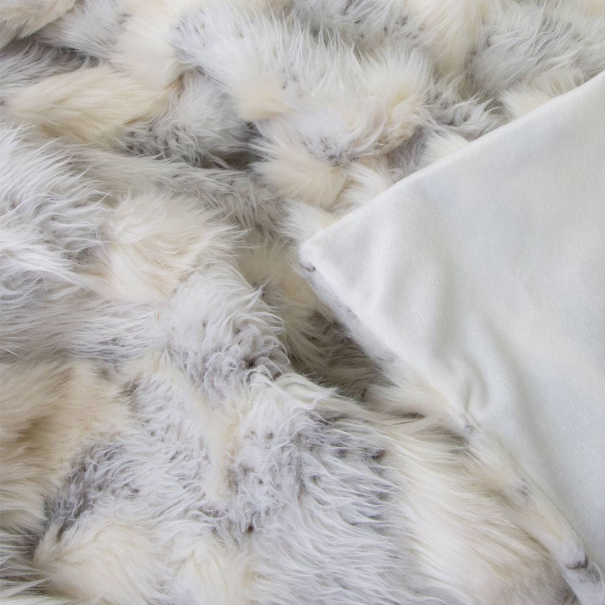 Arctic Luxury Faux Fur Throw 130 x 160cm